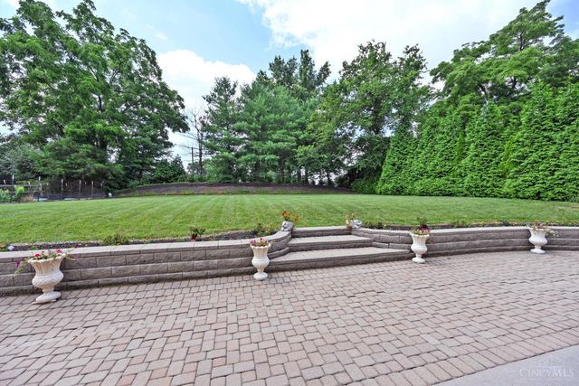 7933 Elbrecht Drive, Montgomery, OH 45242