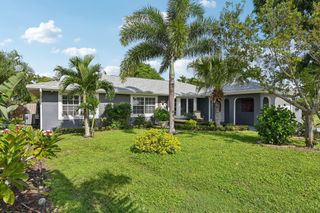 1871 SE Wexford Court, Port St Lucie, FL 34952