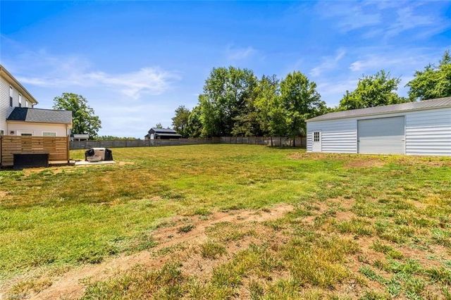 139 Wade Eaton Drive, Mocksville, NC 27028
