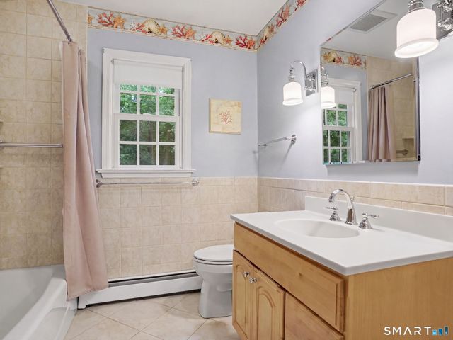 1061 Galloping Hill Road, Fairfield, CT 06824