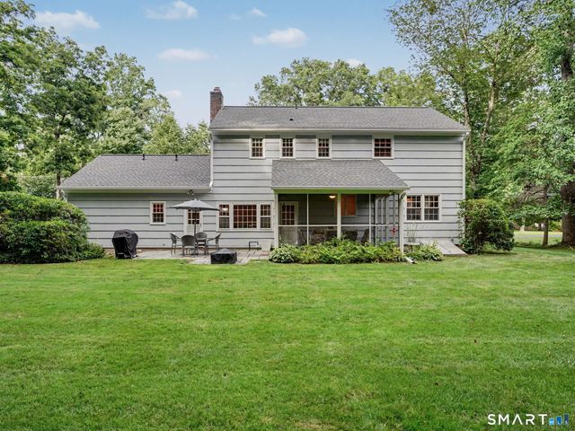 1061 Galloping Hill Road, Fairfield, CT 06824