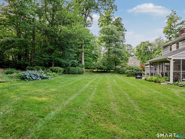 1061 Galloping Hill Road, Fairfield, CT 06824