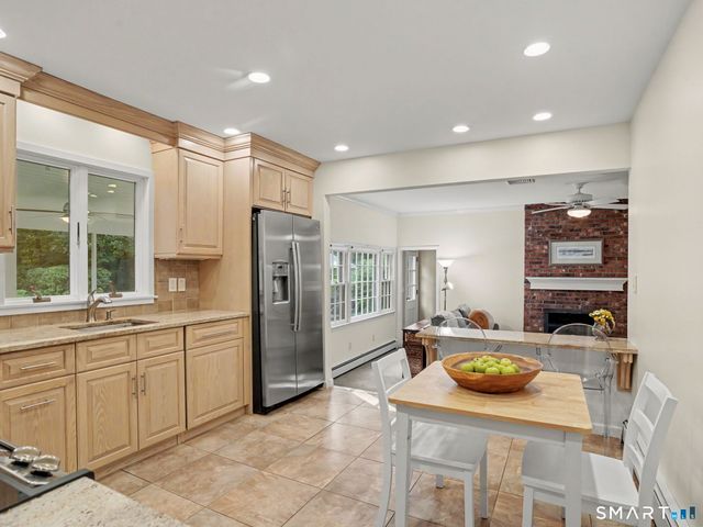 1061 Galloping Hill Road, Fairfield, CT 06824