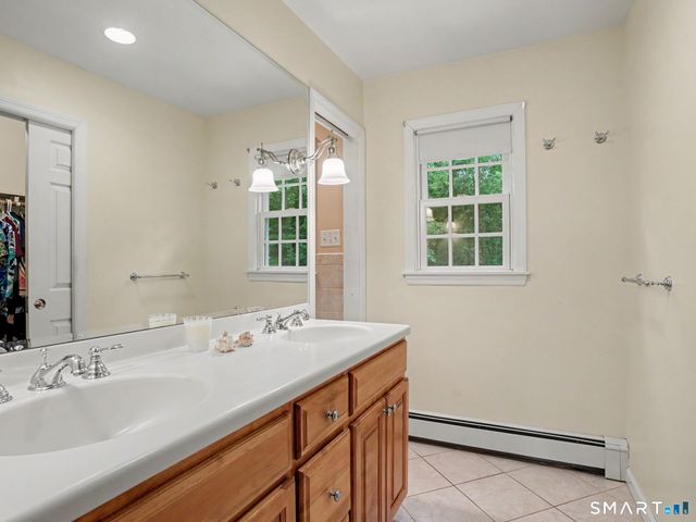 1061 Galloping Hill Road, Fairfield, CT 06824