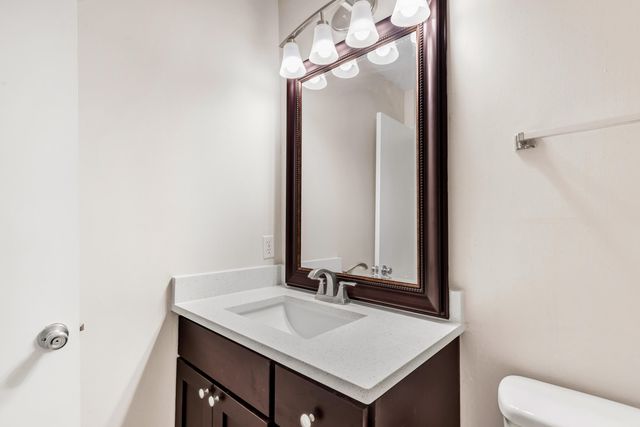 928 Village Lane, Fort Walton Beach, FL 32547