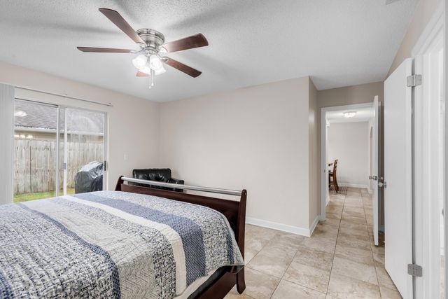 928 Village Lane, Fort Walton Beach, FL 32547