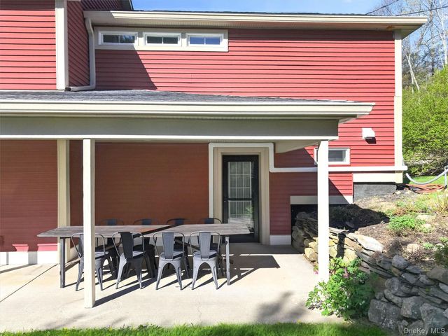 160 Cascade Road, Warwick, NY 10990