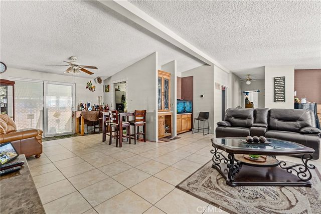 1550 RIMPAU SPC 185 Avenue 185, Corona, CA 92881