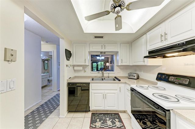 2808 60TH AVENUE W 802, Bradenton, FL 34207