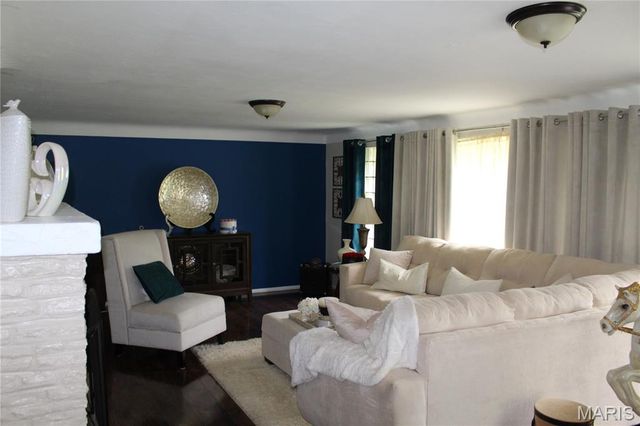 5909 Annex Court, Normandy, MO 63135