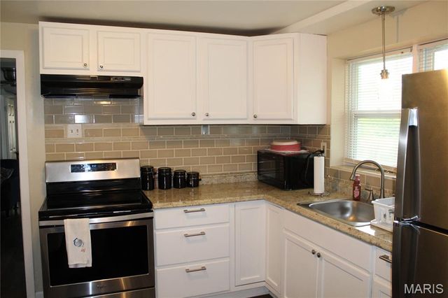 5909 Annex Court, Normandy, MO 63135