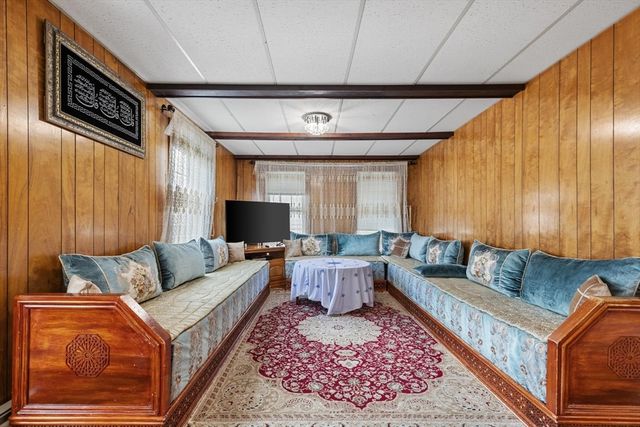 292 Broadway, Malden, MA 02148