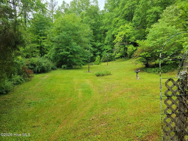 1215 Davis Creek Road, Murphy, NC 28906