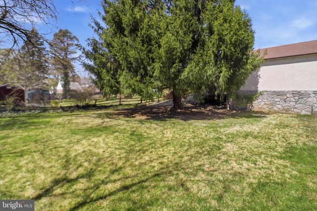 348 VALLEY VIEW RD, Springfield, PA 19064