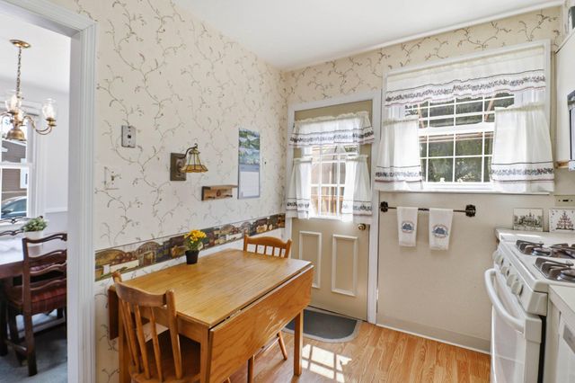 348 VALLEY VIEW RD, Springfield, PA 19064