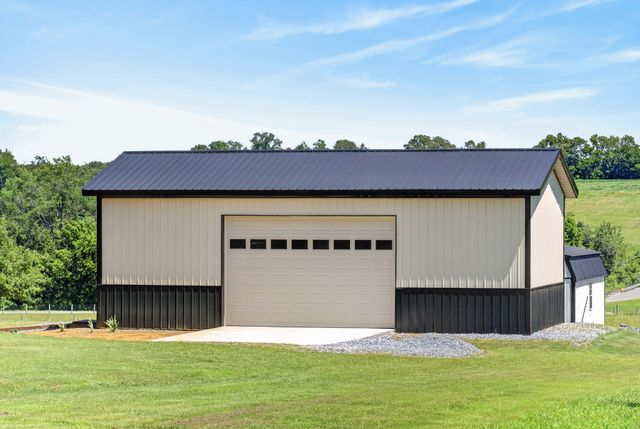 106 Overlook Ct, Portland, TN 37148