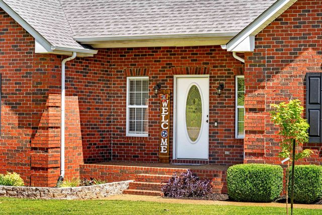 106 Overlook Ct, Portland, TN 37148