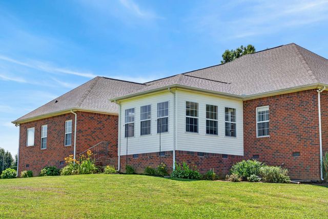 106 Overlook Ct, Portland, TN 37148