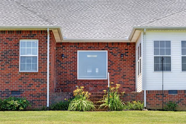 106 Overlook Ct, Portland, TN 37148