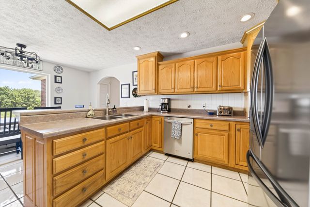 106 Overlook Ct, Portland, TN 37148