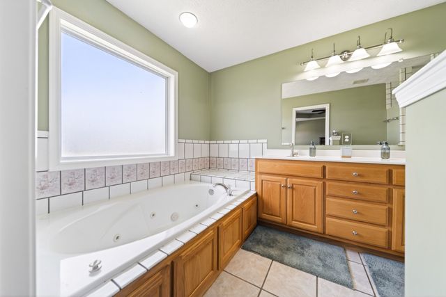 106 Overlook Ct, Portland, TN 37148