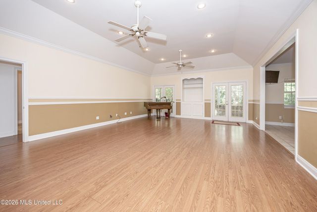 13813 Puerto Drive, Ocean Springs, MS 39564