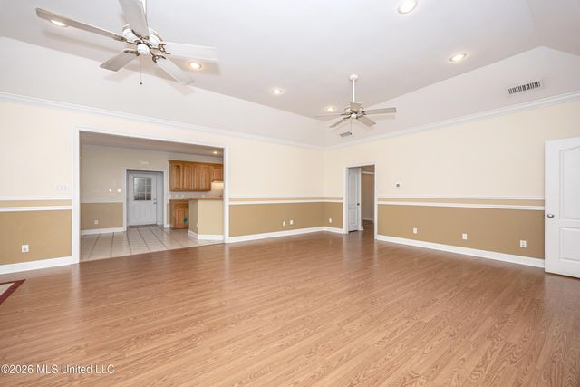 13813 Puerto Drive, Ocean Springs, MS 39564