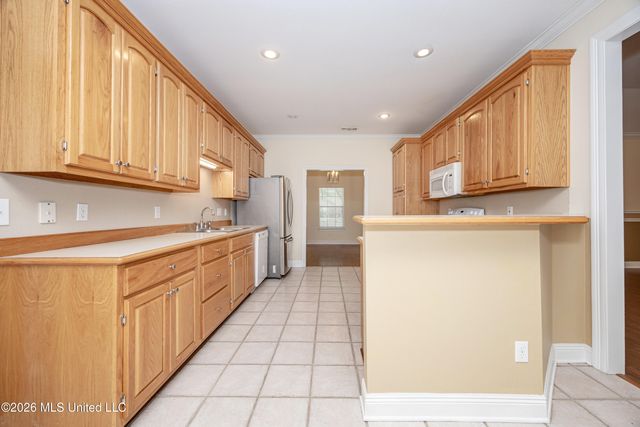 13813 Puerto Drive, Ocean Springs, MS 39564