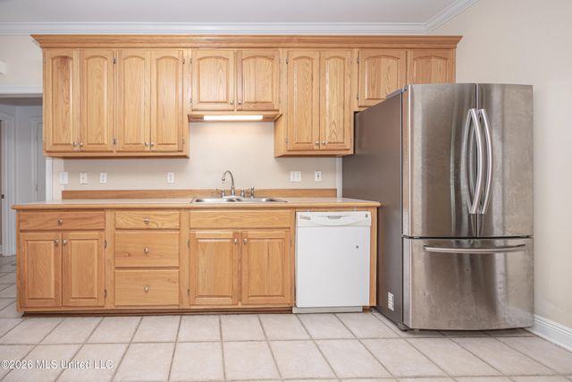 13813 Puerto Drive, Ocean Springs, MS 39564