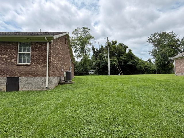 60 Shirley Street, Berea, KY 40403