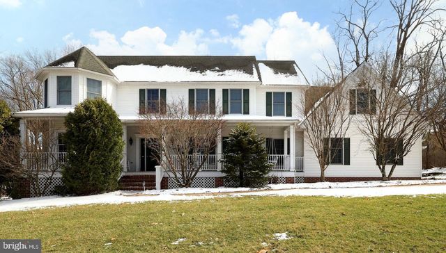 1354 MEGAN DR, State College, PA 16803