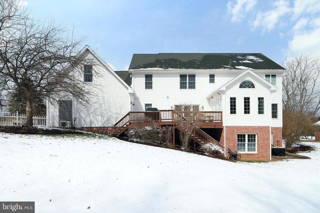 1354 MEGAN DR, State College, PA 16803