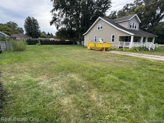 1785 Medler Road, Commerce Charter Township, MI 48382