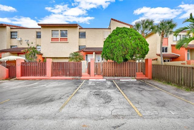 9907 NW 9th St Cir 15-20, Miami, FL 33172