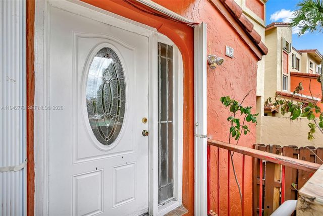 9907 NW 9th St Cir 15-20, Miami, FL 33172