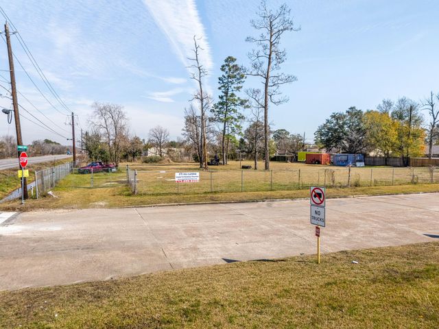 13306 Old Beaumont Highway, Houston, TX 77049