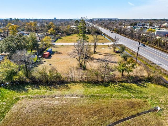 13306 Old Beaumont Highway, Houston, TX 77049