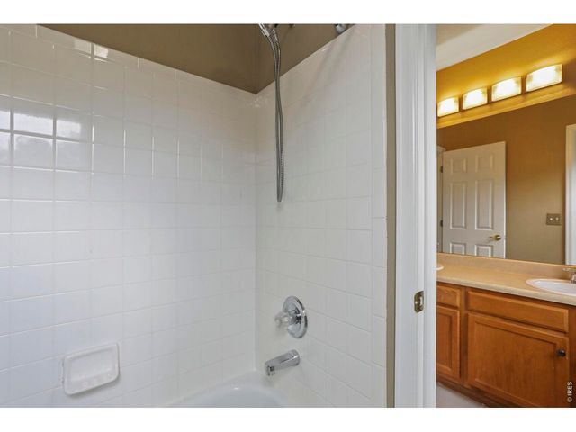 1115 Button Rock Dr, Longmont, CO 80504