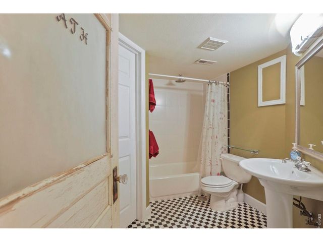 1115 Button Rock Dr, Longmont, CO 80504