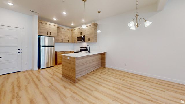 1126 W 250 S, American Fork, UT 84003