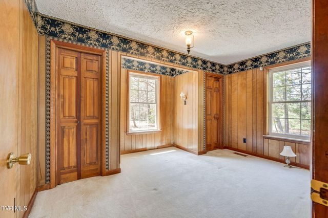 6800 West Allens Bridge Road, Greeneville, TN 37743