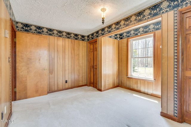 6800 West Allens Bridge Road, Greeneville, TN 37743