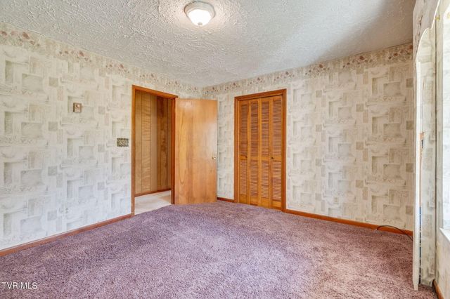 6800 West Allens Bridge Road, Greeneville, TN 37743