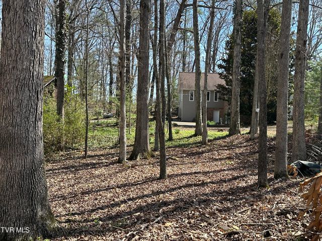 6800 West Allens Bridge Road, Greeneville, TN 37743