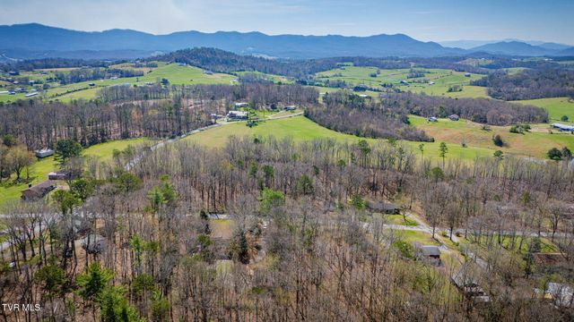 6800 West Allens Bridge Road, Greeneville, TN 37743