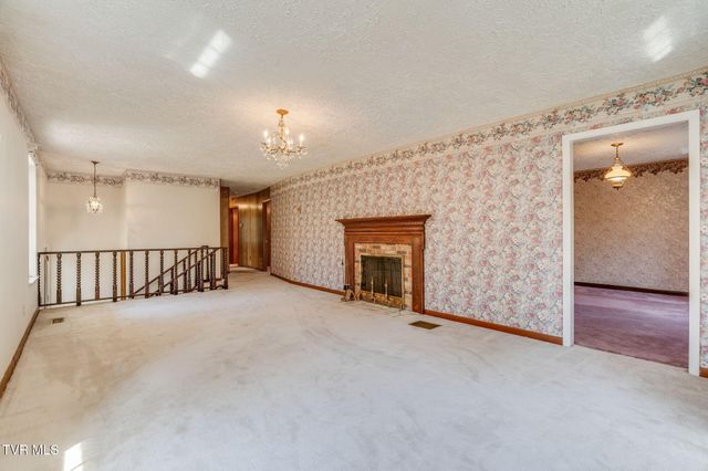 6800 West Allens Bridge Road, Greeneville, TN 37743