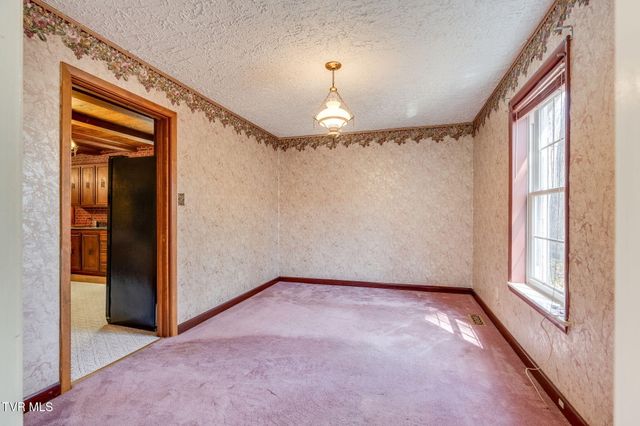 6800 West Allens Bridge Road, Greeneville, TN 37743