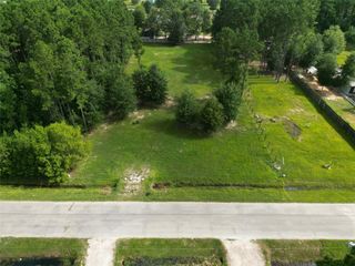 180 County Road 5015, Cleveland, TX 77327