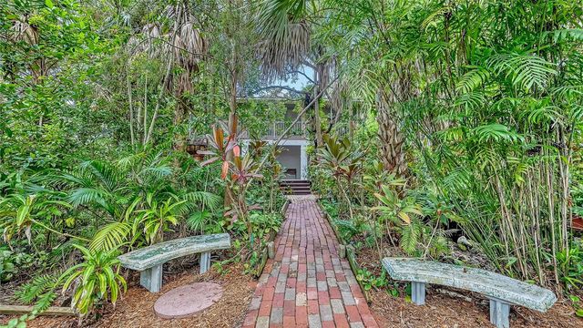 2046 CORDES STREET, Osprey, FL 34229