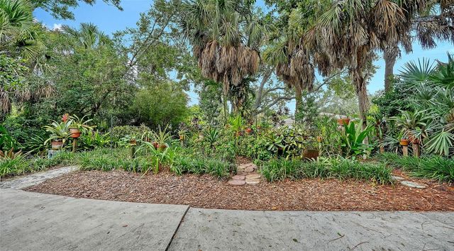 2046 CORDES STREET, Osprey, FL 34229